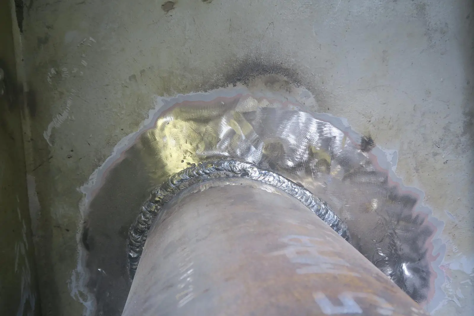 New scrubber pipe on tanker after welding.