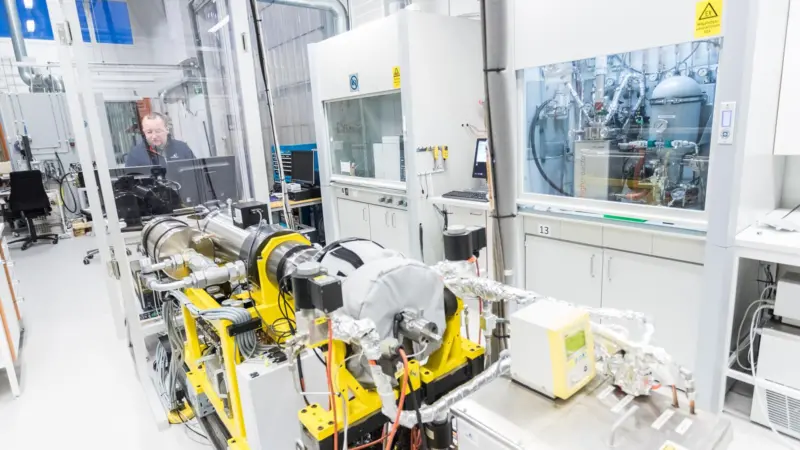 The Ammonia 2-4 project represents an important step towards commercial engine concepts after early combustion tests with ammonia fuel blends.