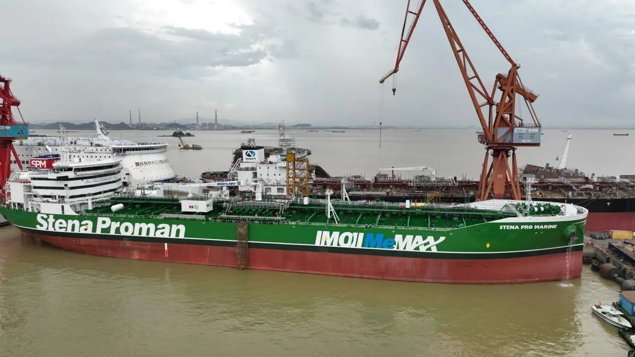 New orders for dual-fuel vessels, like the methanol-fuelled Stena Pro Marine (pictured), set a new record of USD38bn H1 2022.
