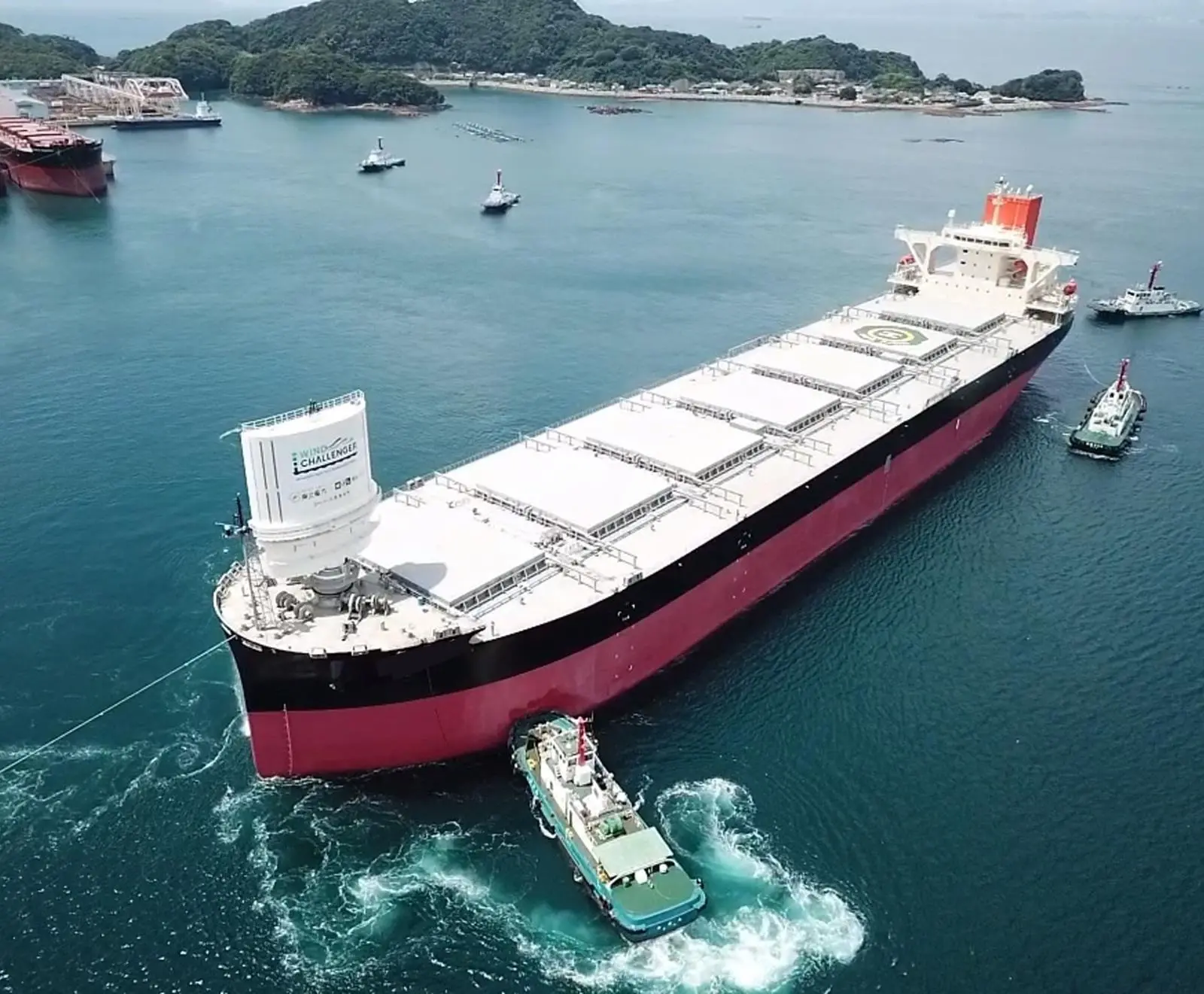 The first MOL vessel to equipped with the hard sail Wind Challenger-solution is scheduled to enter service in October 2022.