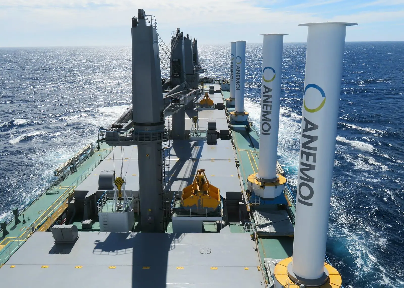 COSCO Shipping Heavy Industry (CHI) and Anemoi Marine Technologies have signed an MoU for CHI to offer turnkey installations of Anemoi's Rotor Sails.