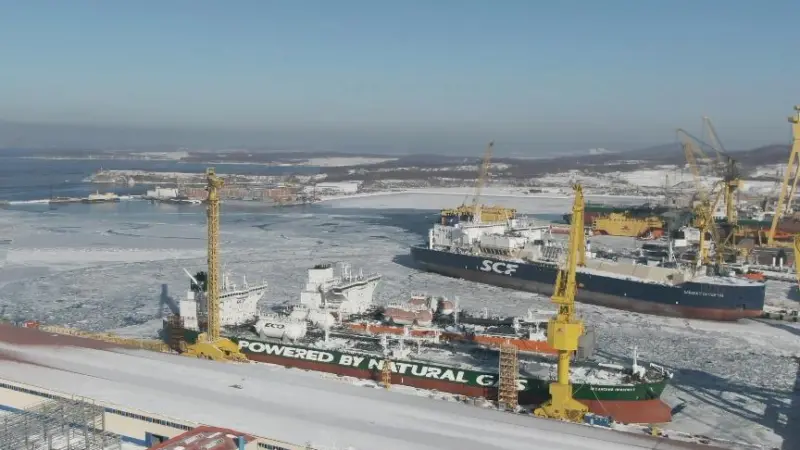 Zvezda Shipbuilding Complex delivered an LNG-fuelled Aframax tanker to Sovcomflot on 29 December 2022.