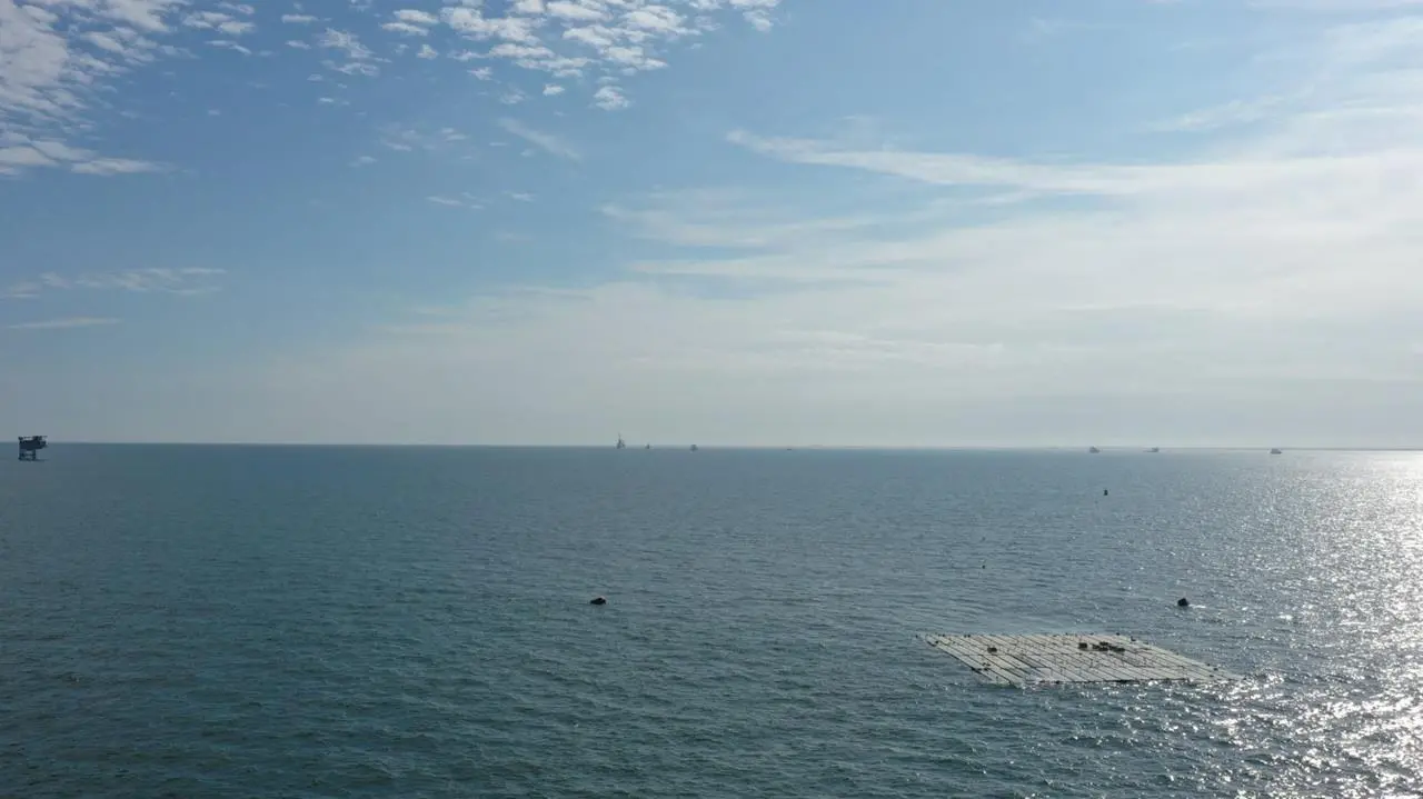 Oceans of Energy's high wave offshore solar farm system