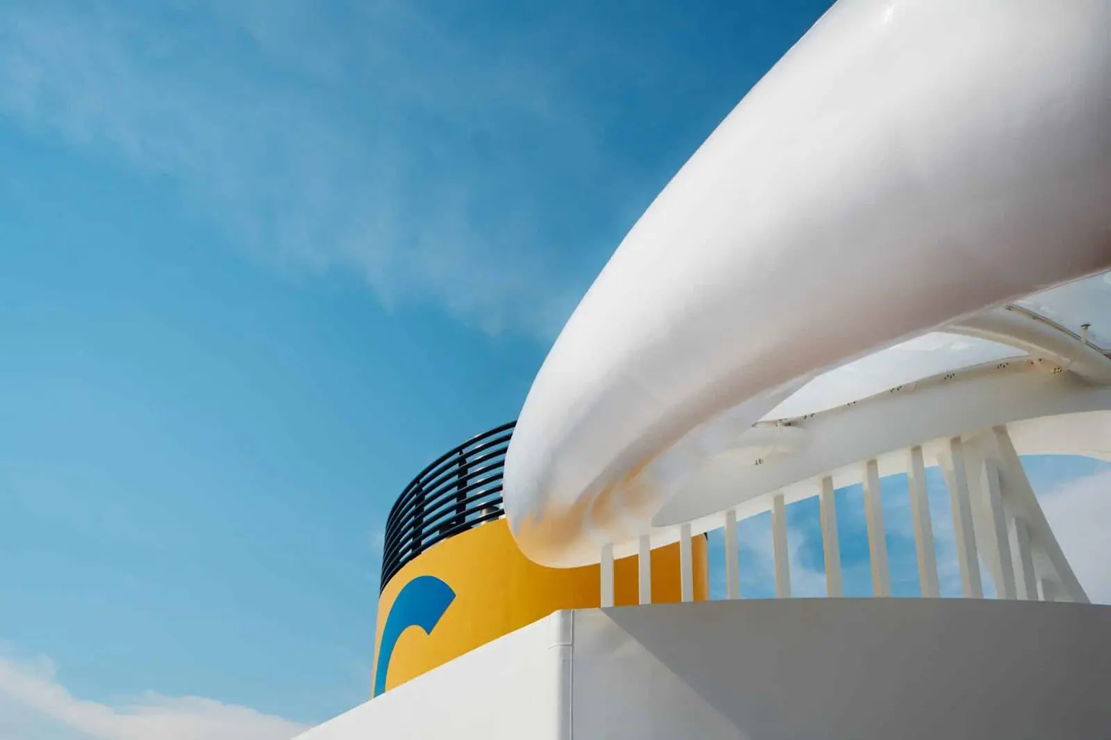 Costa-Cruises-2000x1333