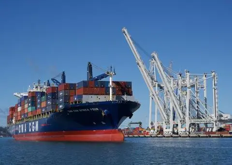 273744_thumbnail_CMA_CGM_first_call_service_ship_at_Oakland_-Photo-Port-of-Oakland