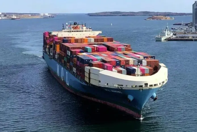 Green shipping corridors