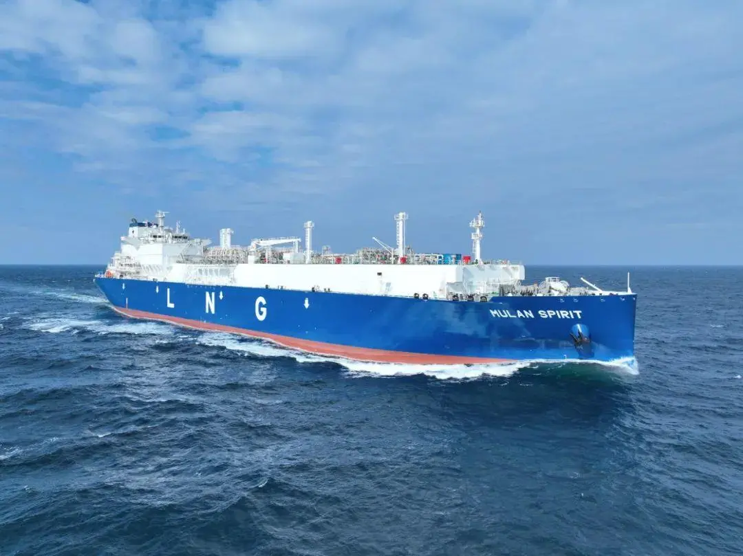 Jovos-LNG-carrier-completes-sea-trials