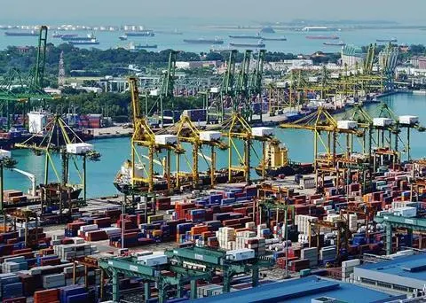 303968_Singapore_Port