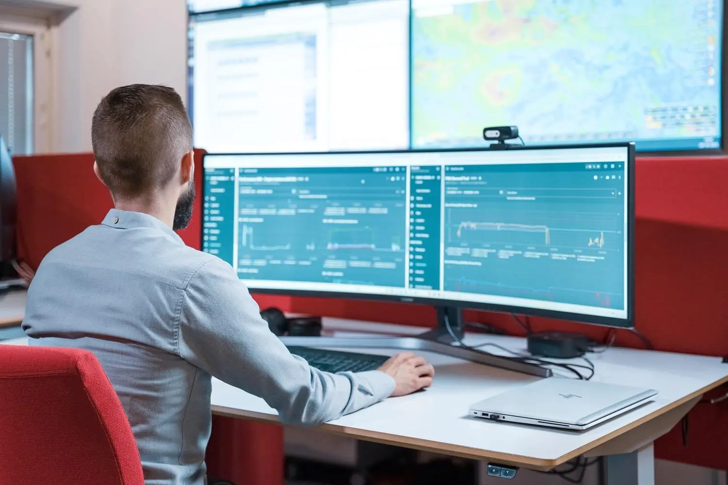 Man sitting at a computer screen
